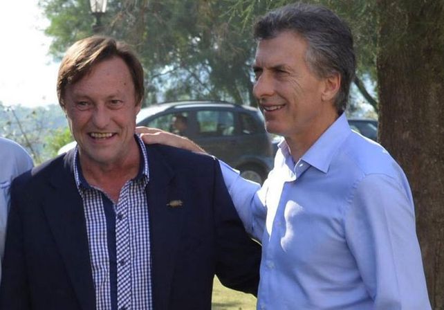 Mañana. Varisco recibe a Macri con una caravana de autos.