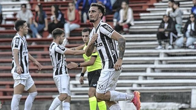 Unión acelera para poder contar con el delantero uruguayo Mauro Méndez