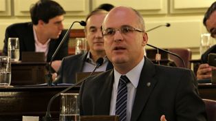 El intendente Corral... ¿vive en Santa Fe?
