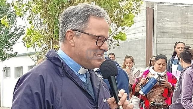 Experiencia. El padre Walter contó su vivencia al subir al cerro de Salta. En ese lugar tuve la gracia de confesar y ser testigo de muchas conversiones