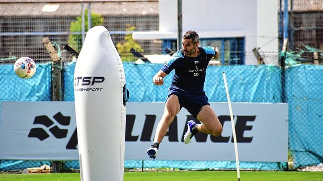 Racing tendrá bajas para recibir a Colón