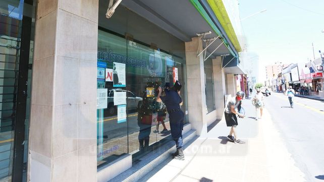 Paraná: secuestran muebles y mercadería de El Entrerriano