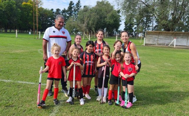 Asociación Rosarina de Fútbol: Unión de Álvarez festeja su 105º aniversario