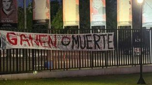 El clima en Newells está que arde.