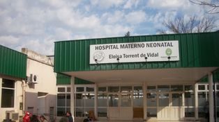 Una nenita que será madre y un médico que la culpa, en una provincia Pro Vida