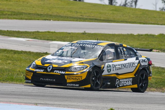 Manuel Luque abandonó pero sigue al frente del torneo
