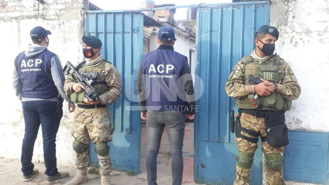 Realizaron allanamientos y arresto de una banda que facilitaba usurpaciones a familias pobres&nbsp;