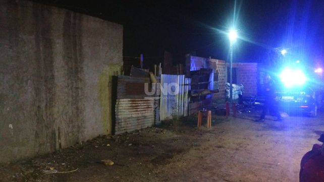 Ataque asesino en Villa Gobernador Gálvez: dejó un adolescente muerto y un hombre baleado