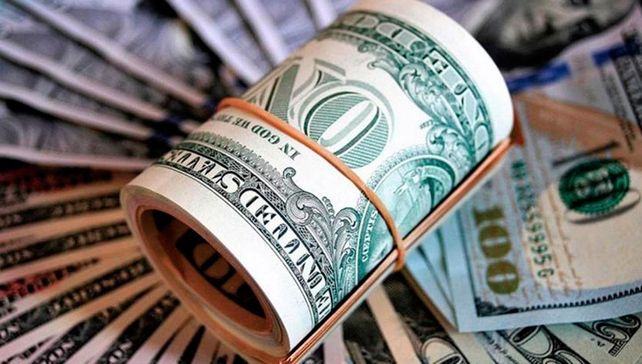 Tras los anuncios del Gobierno, el dólar rozó los $40 y finalmente cerró a $38