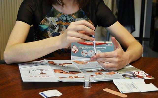 autoexamen. El resultado de la prueba del sida se conoce en 20 minutos.&nbsp;