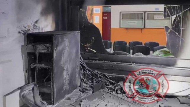 El fuego afectó la oficina de turnos del Hospital Urquiza