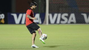 2014. Ever en una práctica de Newell’s. Ya tenía un tatuaje rojinegro.&nbsp;
