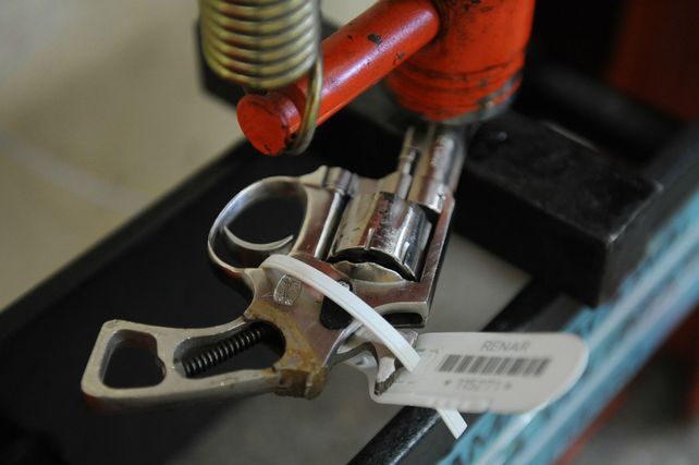 A partir de la semana que viene, pagarán hasta 3.000 pesos por armas de fuego en Santa Fe