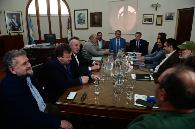 Las negociaciones paritarias entre el gobierno de Santa Fe y UPCN llegaron a buen puerto.