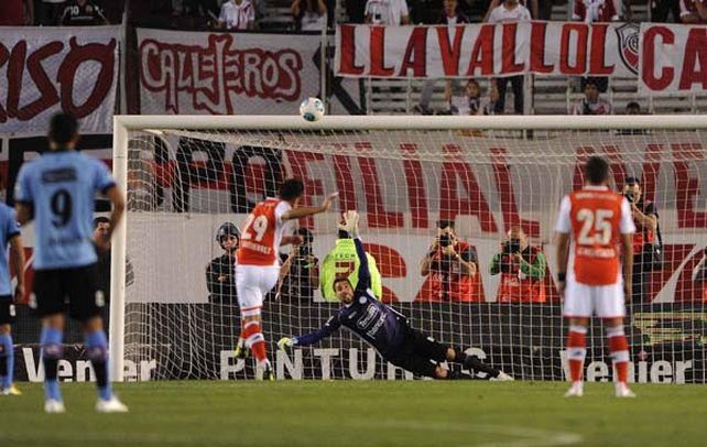 Teo Gutiérrez lo primereó a Mora