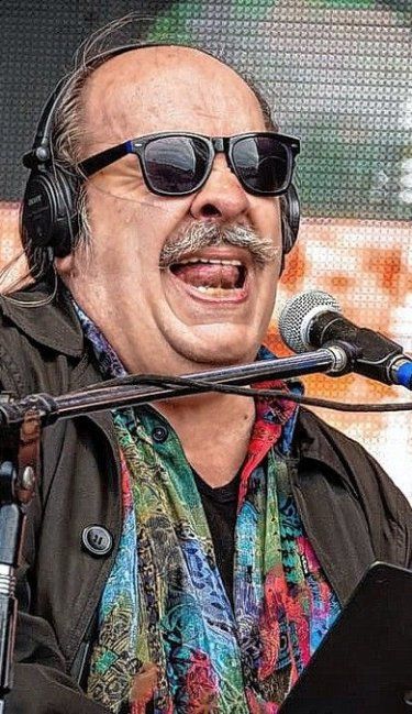 Hoy cumple años Litto Nebbia, el músico que abrió el camino del rock nacional