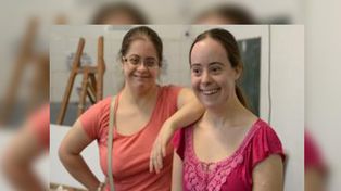 Por primera vez dos chicas con síndrome de Down se graduaron en el nivel superior