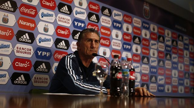 Edgardo Bauza dio un anticipo de la lista para la próxima fecha de Eliminatorias