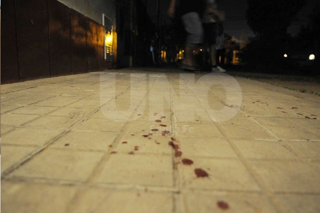 Asesinaron a un joven de siete disparos en Barrio Schneider