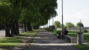 El balcón al río, uno de los últimos espacios públicos habilitados en la costanera tras la limpieza de la ex zona franca de Bolivia, no tiene ningún bebedero.
