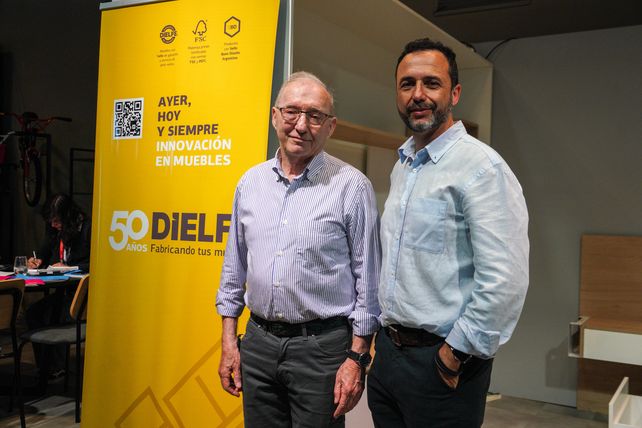 Guido y Diego Sermoneta, a cargo de la marca de muebles Dielfe.