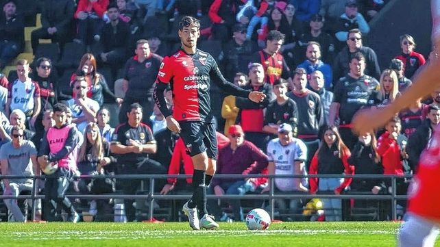Colón: Novillo pedirá un permiso para entrenar en Belgrano
