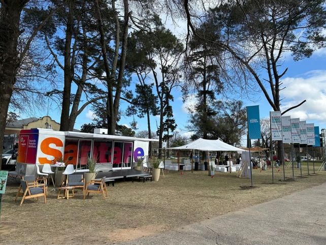 La Municipalidad de Venado Tuerto comparte su stand con el del gobierno de la provincia de Santa Fe.