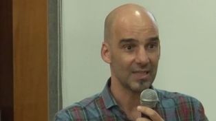 Esteban Magnani, es escritor, &nbsp;docente y periodista especializado en tecnología.