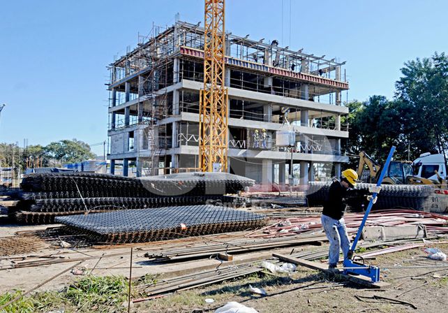 Buen clima. Las condiciones meteorológicas permitieron un visible avance en los últimos meses. Foto: Manuel Testi / Diario UNO Santa Fe