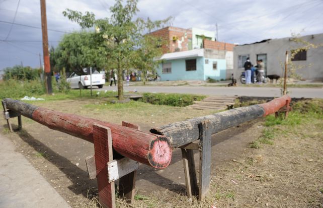 El pibe de 16 años que murió hoy en el Heca fue baleado en una esquina del sudoeste rosarino. (Foto: H.Rio)