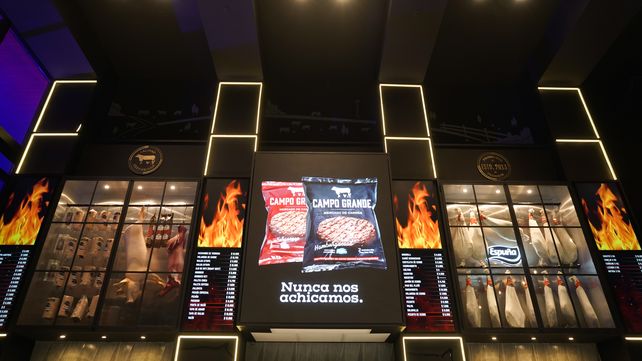 Ellos son fuertes como proveedores de los gastronómicos y ahora salen a competir por el público directo en una zona estratégica.