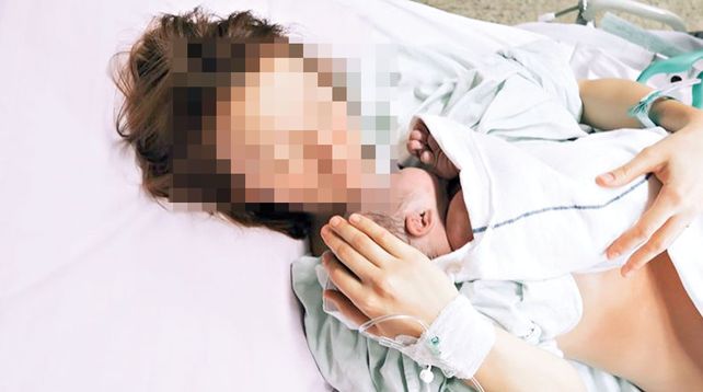 Maltrato. Hay mujeres a las que no les permiten estar acompañadas