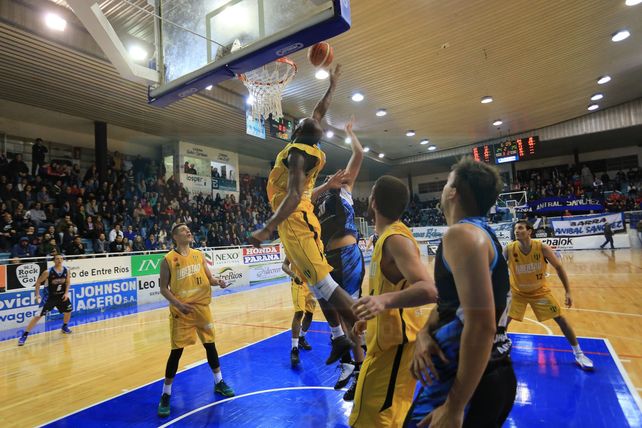El Negro volvió con todo a la élite del básquet