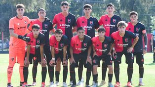 El equipo de Lucas Bernardi que salió desde el arranque frente a Aldosivi.