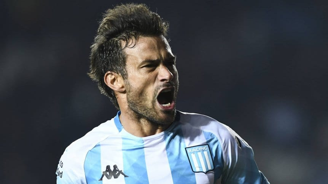 Cvitanich aceptó la propuesta de Racing, pero dejó en claro su malestar