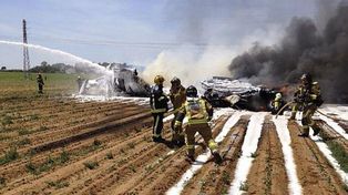 Cayó un avión militar en su primera prueba en España: cuatro muertos
