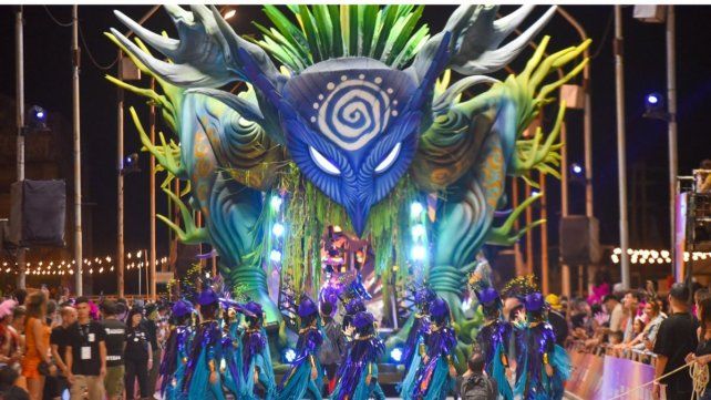 Gualeguaychú: más de 18.000 personas en otra noche del Carnaval