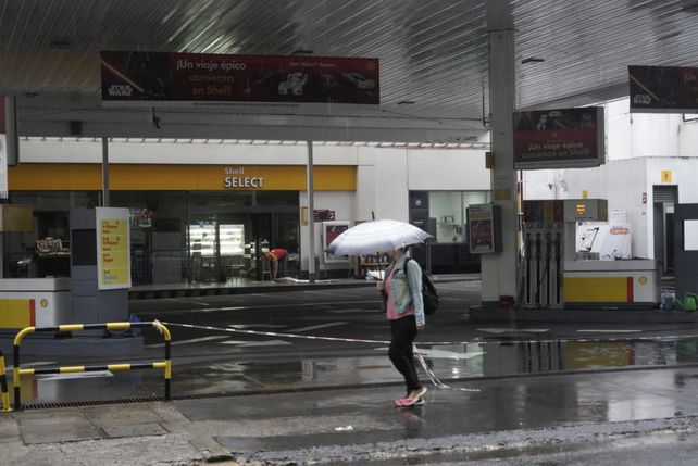 Empleados de estaciones de servicio adhieren al paro general
