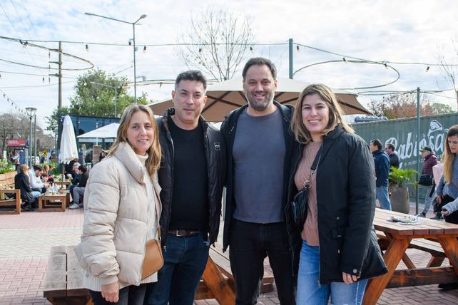 Silvina Iammarino, Martín Papin, Juan Manuel Costantini y Casandra Cueva