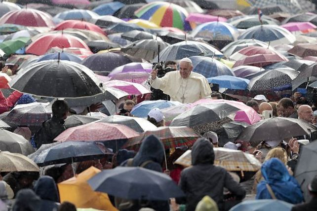 Récord de asistencia a las audiencias del Papa Francisco