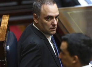 La Justicia envió un requerimiento a Manuel Adorni para que justifique su patrimonio