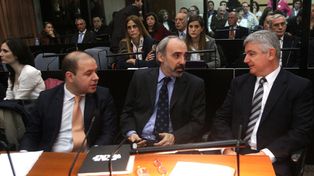 Sin Menem ni Anzorreguy, empezó el juicio por encubrimiento del atentado