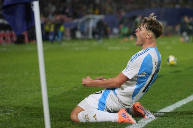 El rosarino Mateo Silvetti anotó tres goles en el Mundial sub-20 para la selección argentina.