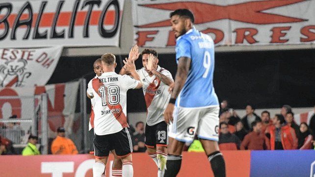 River es visitante ante el Decano.