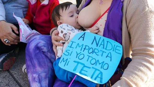 Rosario se sumó a la defensa de la lactancia en público