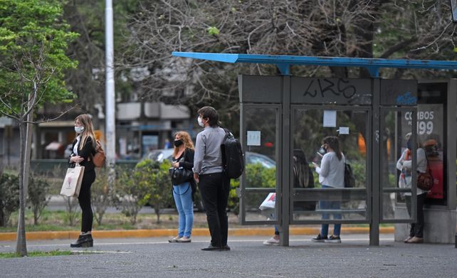 A la espera. Los cambios en el rediseño del transporte apuntan a la optimización del servicio en clave de pandemia.