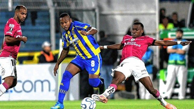 Rosario Central igualó 0-0 ante Independiente del Valle.