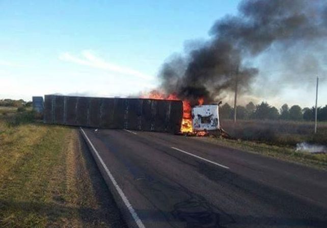 Cinco heridos y un fallecido en un triple choque en la ruta 12