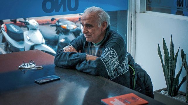 Carlos Soriano: Todos los días alguien muere indignamente