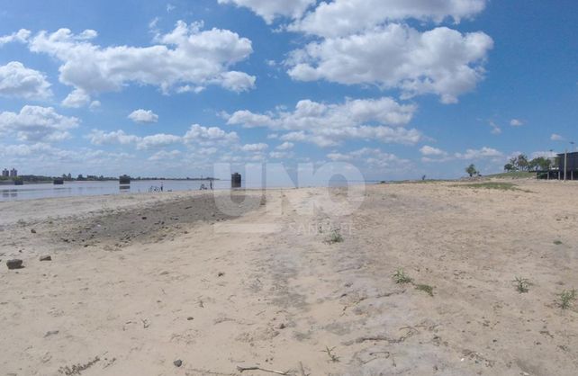 El río sigue bajando y hay mucha playa en Santa Fe